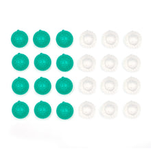 Cargar imagen en el visor de la galería, Kikkerland 24 cubitos de hielo reutilizables para pelotas de golf CU368