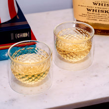 Cargar imagen en el visor de la galería, Kikkerland Vasos Forma Pelota De Golf CU377