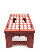 Cargar imagen en el visor de la galería, Kikkerland banco bajo "rhino ii" plegable rojo ZZ12-R