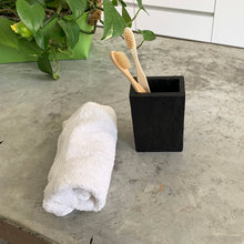 Cargar imagen en el visor de la galería, Portacepillo de piedra 2412063