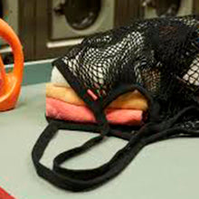 Cargar imagen en el visor de la galería, Kikkerland bolsa de red tamaño xl de algodón negra BB002