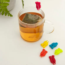 Cargar imagen en el visor de la galería, Kikkerland identificadores de bebidas gatos 8 pzas CU296