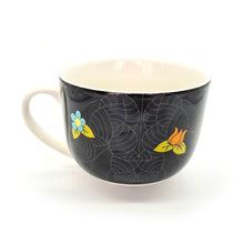 Cargar imagen en el visor de la galería, Kikkerland taza de porcelana Frida Kahlo CU307