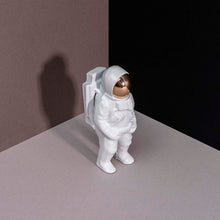 Cargar imagen en el visor de la galería, Doiy destapador blanco astronauta DYHOUBOWH