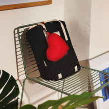 Cargar imagen en el visor de la galería, Doiy mochila compacta super ligera corazón DYNOMADHE