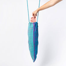 Cargar imagen en el visor de la galería, Doiy bolsa para ropa sucia psicotropical DYTRTLBPT