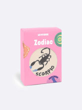 Cargar imagen en el visor de la galería, Doiy calcetines diseño zodiaco scorpion EMSNCRZOSC