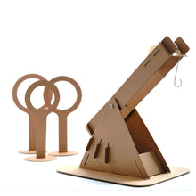 Cargar imagen en el visor de la galería, kikkerland kit ciencia de la catapulta GG220