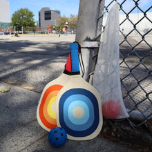 Cargar imagen en el visor de la galería, Kikkerland Pickleball GG240
