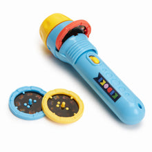 Cargar imagen en el visor de la galería, Kikkerland linterna de cuento KID03