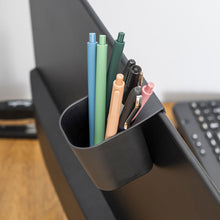 Cargar imagen en el visor de la galería, Kikkerland juego de 3 macetas para almacenamiento OR117