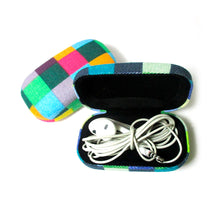 Cargar imagen en el visor de la galería, Kikkerland mini estuche para viaje cuadros OR75