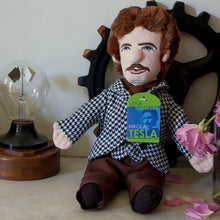 Cargar imagen en el visor de la galería, Muñeco de peluche Nikola Tesla