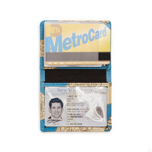 Cargar imagen en el visor de la galería, Kikkerland Cartera Swip De Mapas WA21