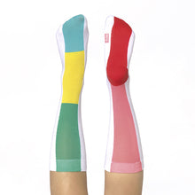 Cargar imagen en el visor de la galería, Doiy calcetines diseño arcoiris mod pinky DYRAISOPK