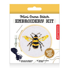 Cargar imagen en el visor de la galería, Kikkerland Kit De Bordado Diseño Abeja GG256
