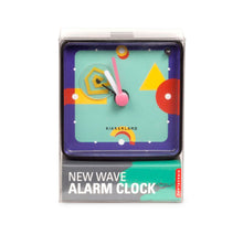 Cargar imagen en el visor de la galería, kikkerland reloj con alarma y luz led &quot;nueva ola&quot; AC24-A
