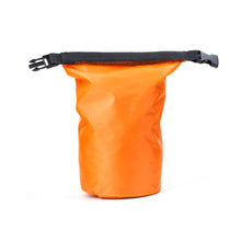 Cargar imagen en el visor de la galería, Kikkerland bolsa impermeable anaranjado CD109-OR
