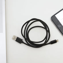 Cargar imagen en el visor de la galería, Kikkerland super cable entrada micro/iphone negro US142-BK
